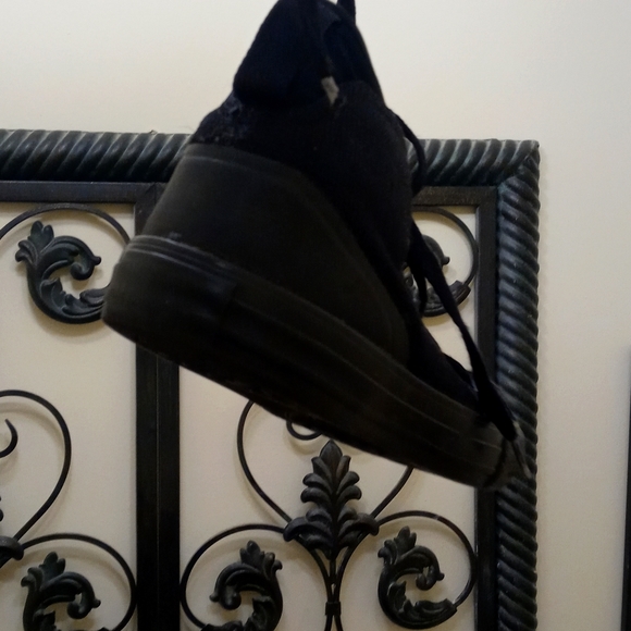 Last call Vintage Black Converse All-stars size 2Y - Picture 5 of 8